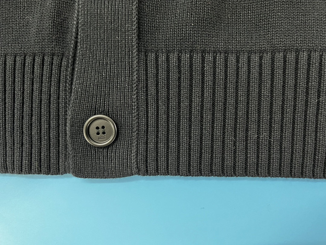 Unbranded Big Label Fleece - Image 17