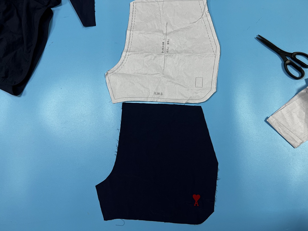 Unbranded Small Label - Image 12
