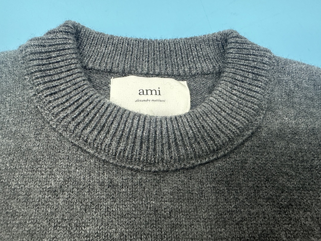 Unbranded 24 Red Big Label Collar Fleece - Image 67