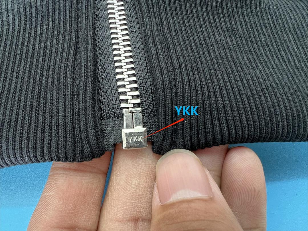 Unbranded Small Label - Image 17