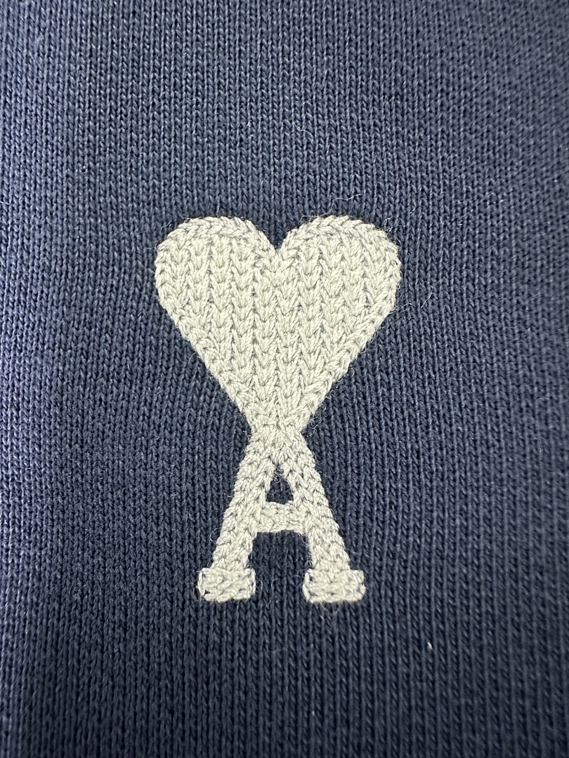 Unbranded 2025 White Badge Hoodie - Image 10