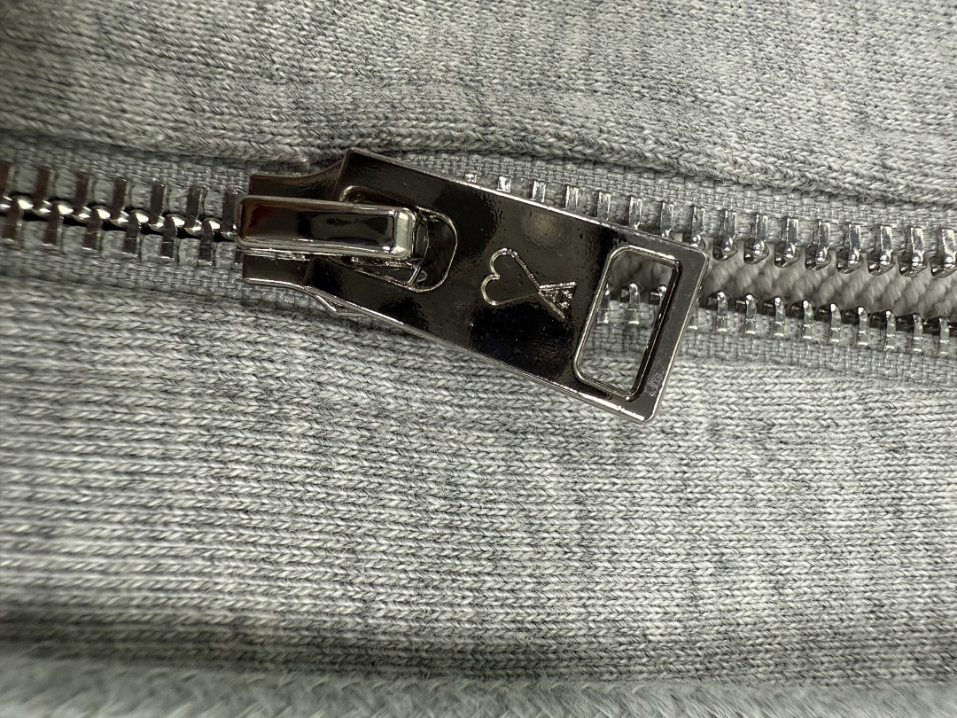 Unbranded 2025 Small (Black) - Image 15