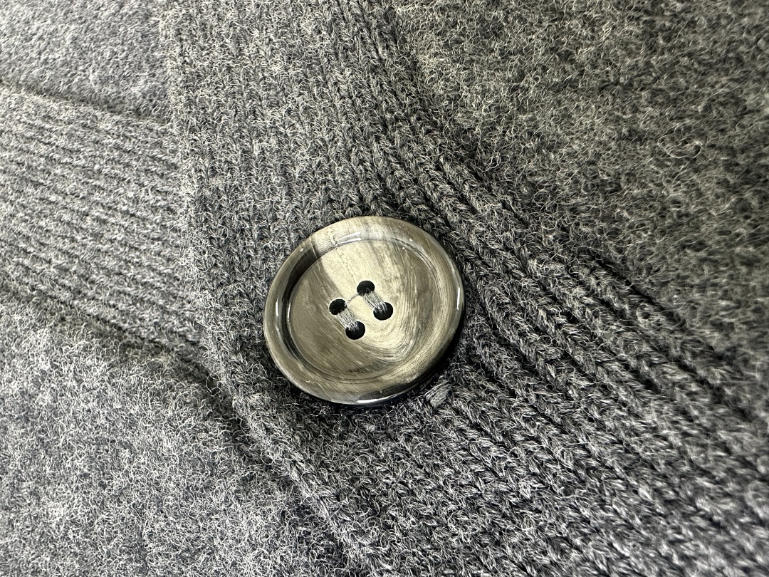 Unbranded 24 Fleece - Image 24