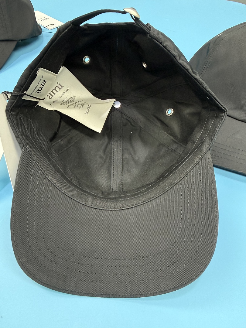 Unbranded Metallic LOGO - Image 5