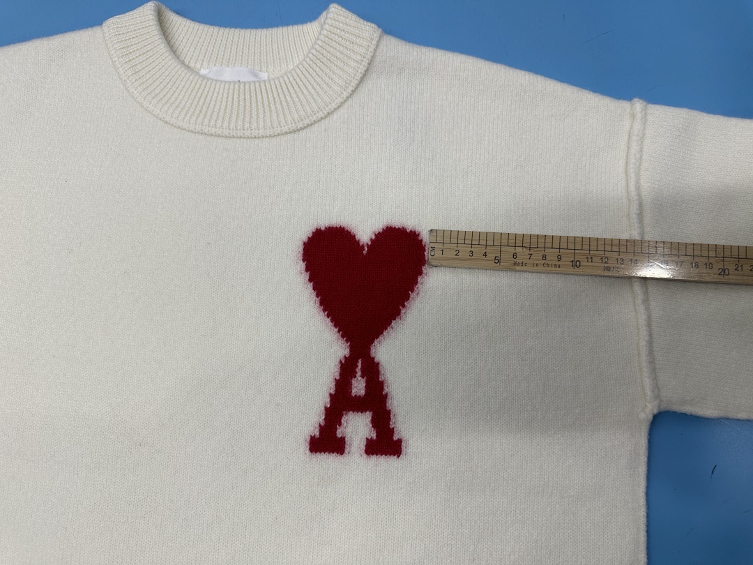 Unbranded 24 Red Big Label Collar Fleece - Image 41