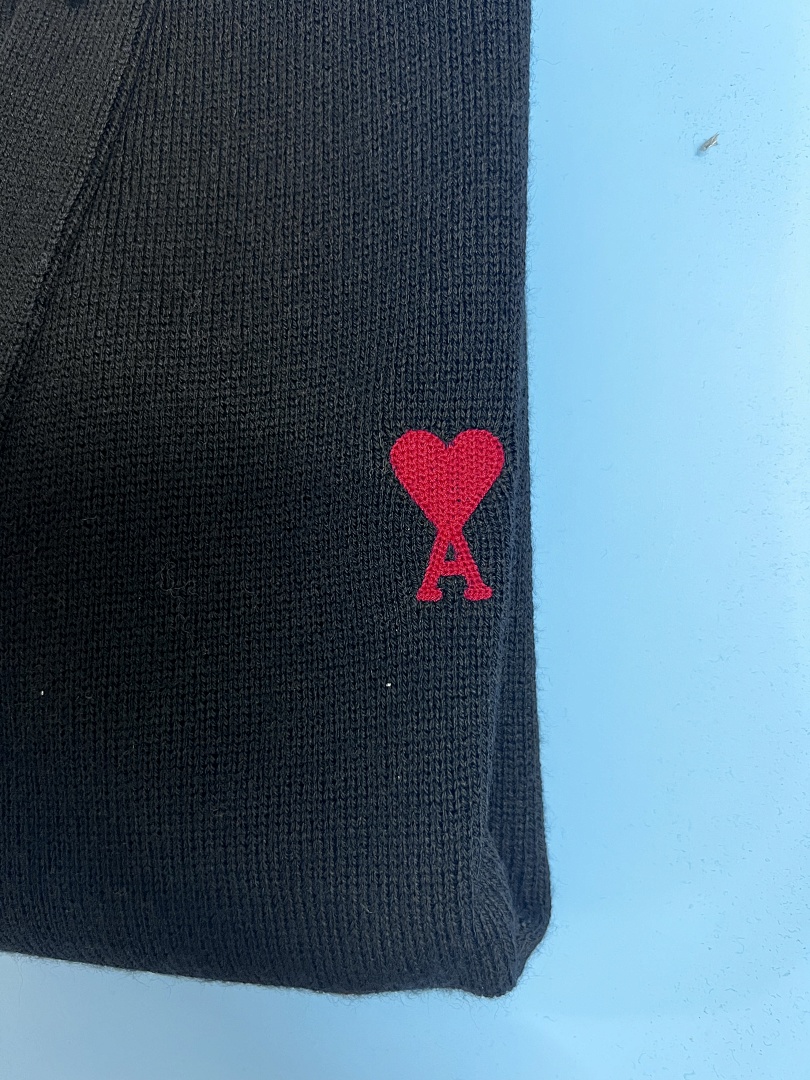 Unbranded Small Label Fleece - Image 25