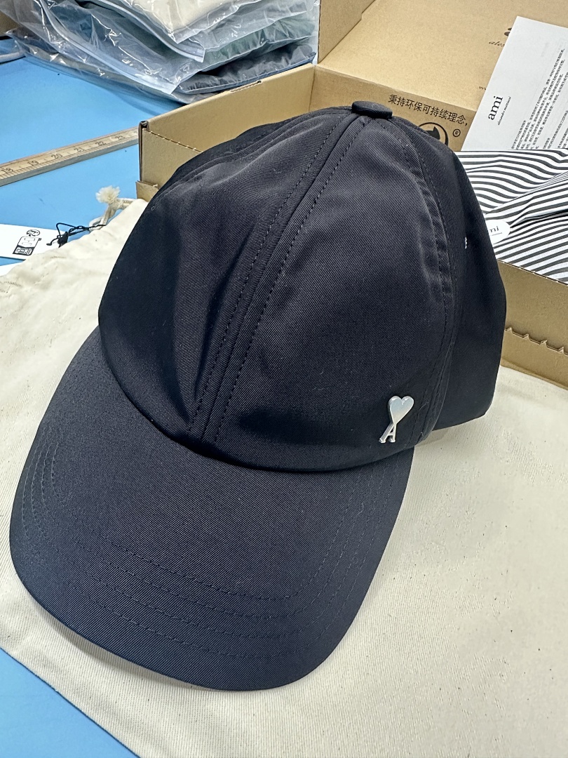 Unbranded Metallic LOGO - Image 19
