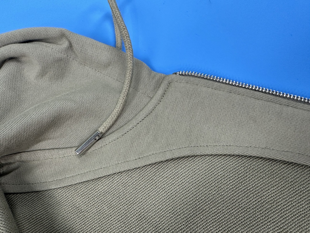 Unbranded 2025 White Badge Zipper Hoodie - Image 52
