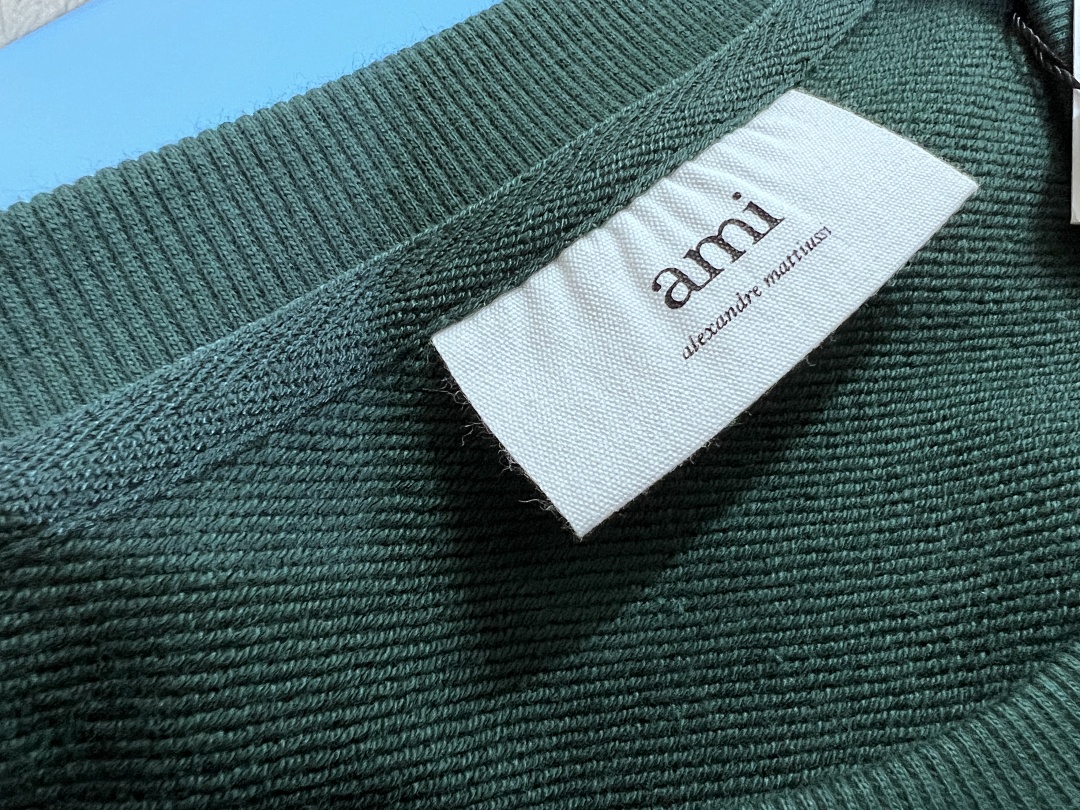 Unbranded Small Label - Image 32