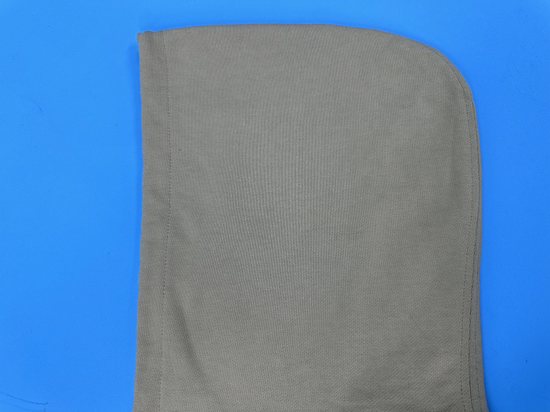 Unbranded 2025 White Badge Zipper Hoodie - Image 51