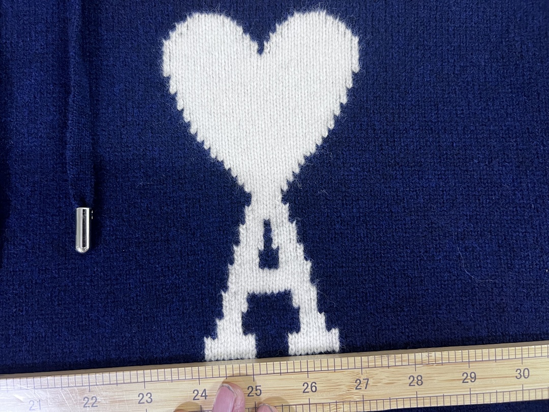Unbranded Big Label Fleece - Image 34