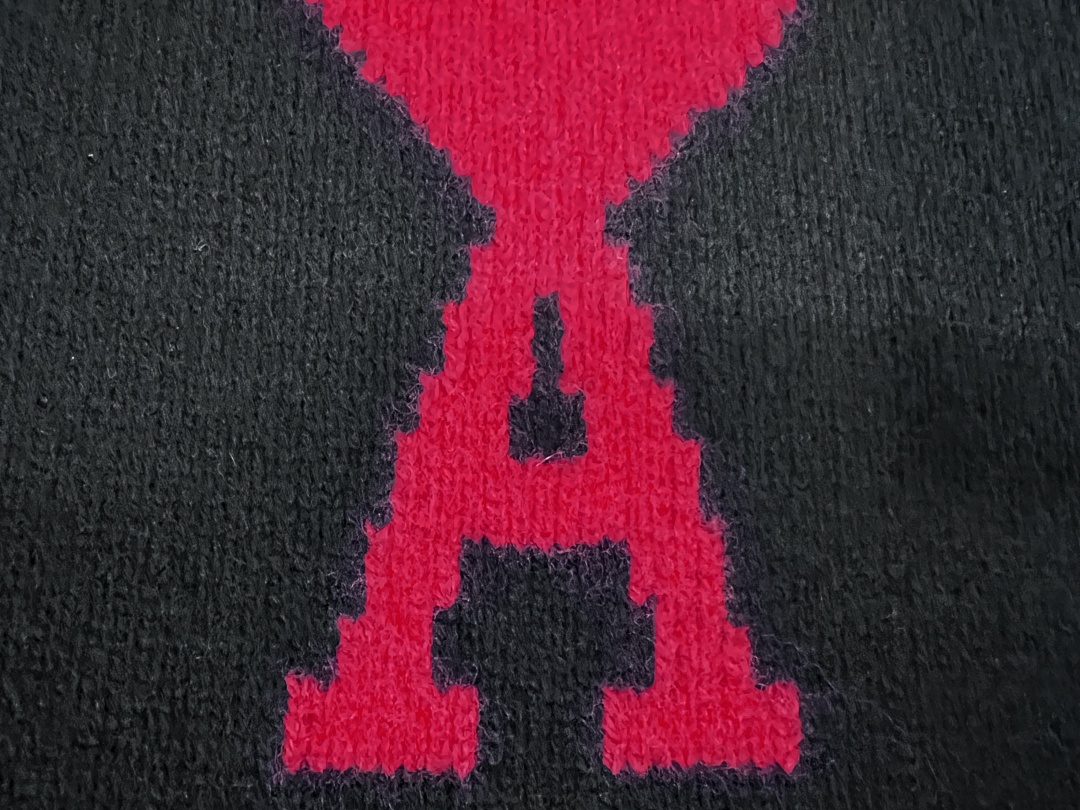 Unbranded Big Label Fleece - Image 9