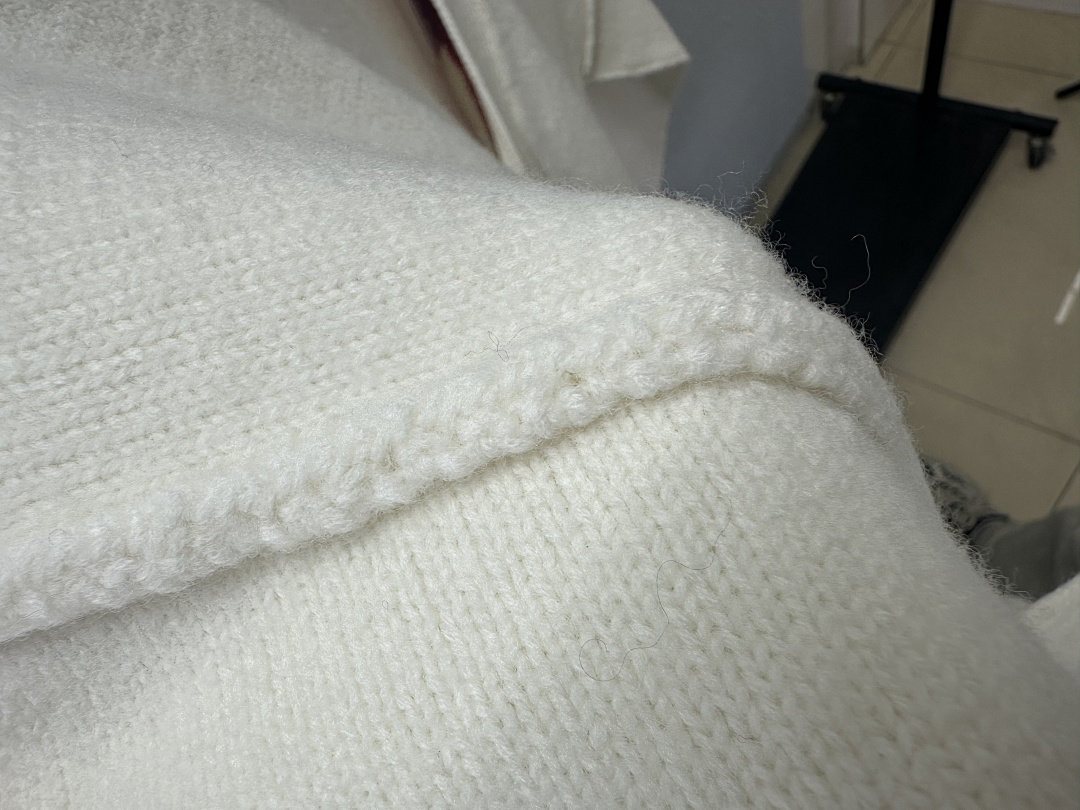 Unbranded 24 Fleece - Image 17