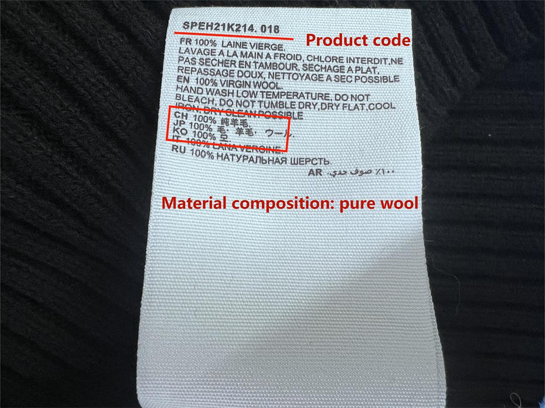 Unbranded High Collar White Big Label Fleece - Image 24