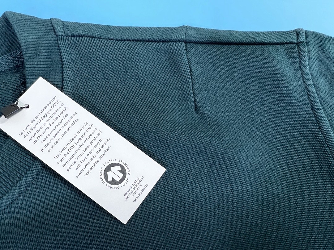 Unbranded Small Label - Image 33