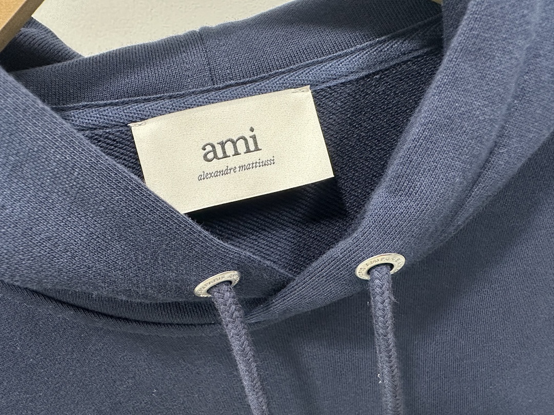 Unbranded 2025 White Badge Hoodie - Image 11