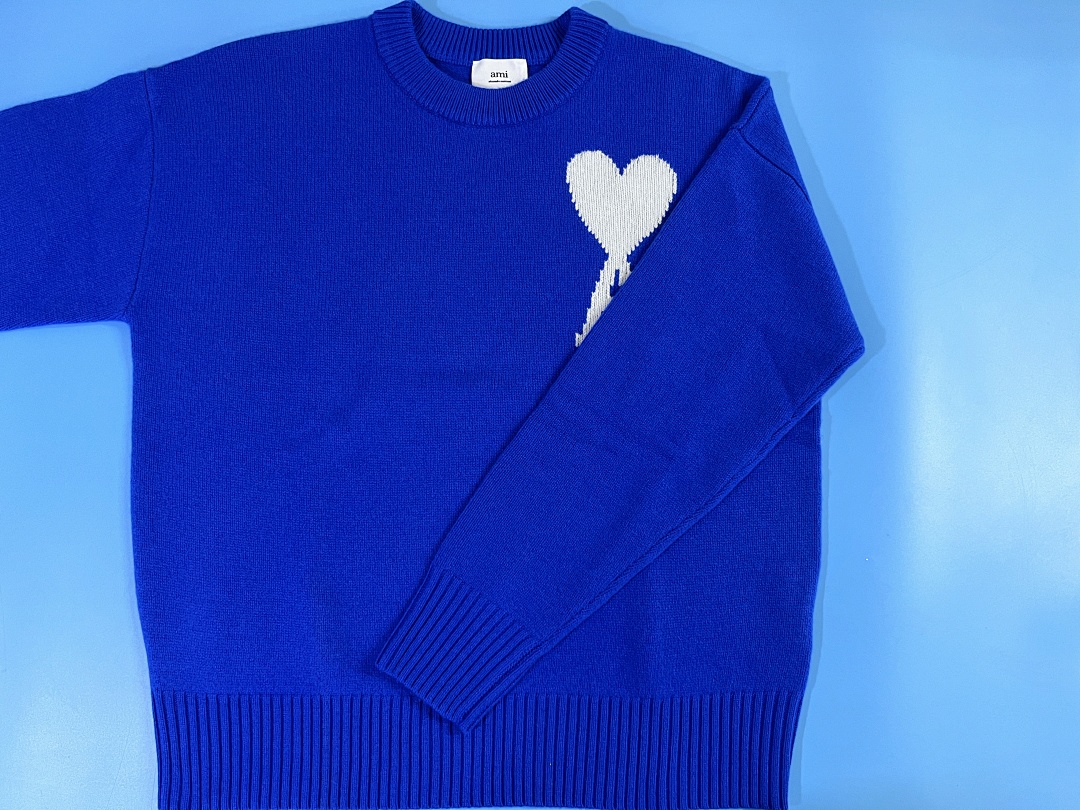 Unbranded Velvet White Big Label Fleece - Image 36