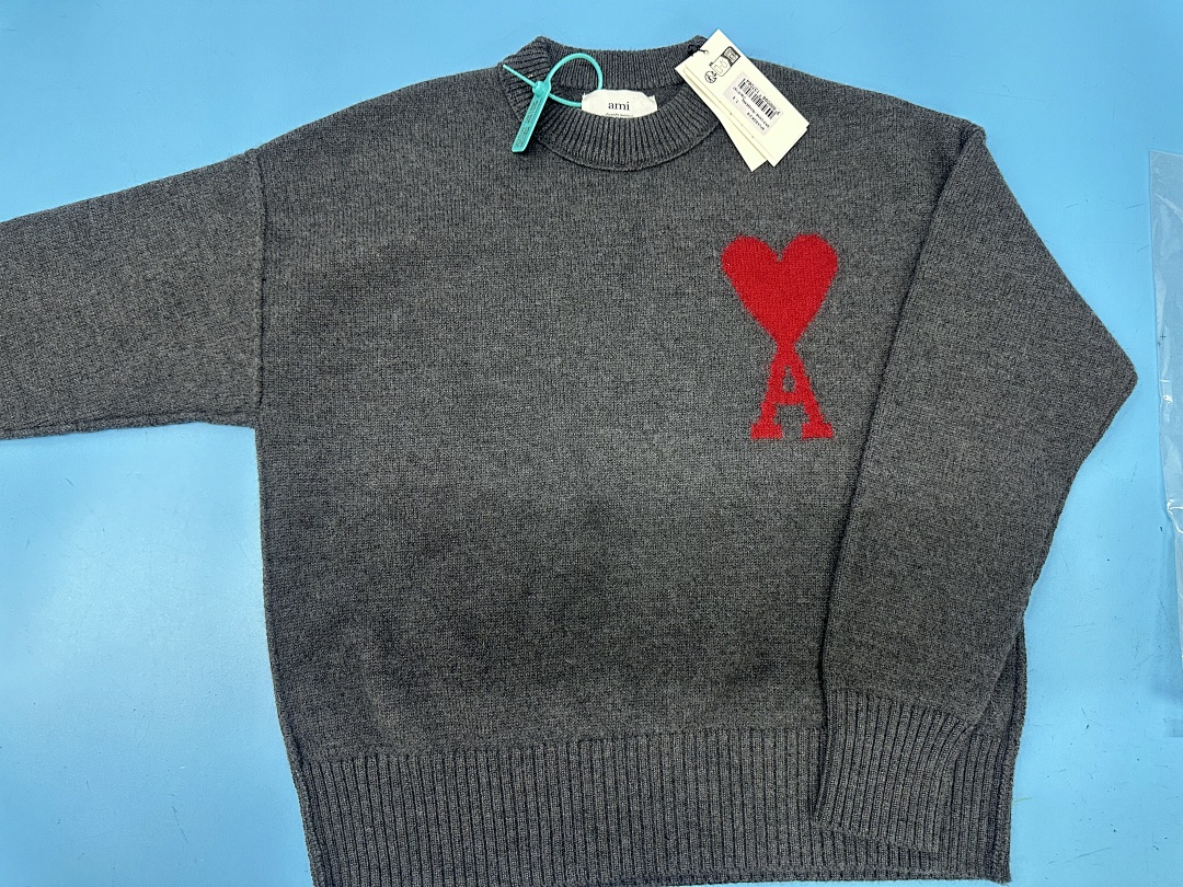 Unbranded 24 Red Big Label Collar Fleece - Image 76
