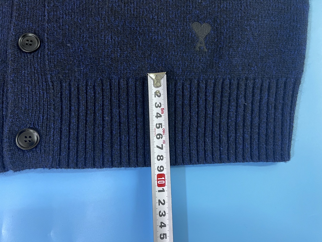 Unbranded Velvet Black Small Label - Image 15