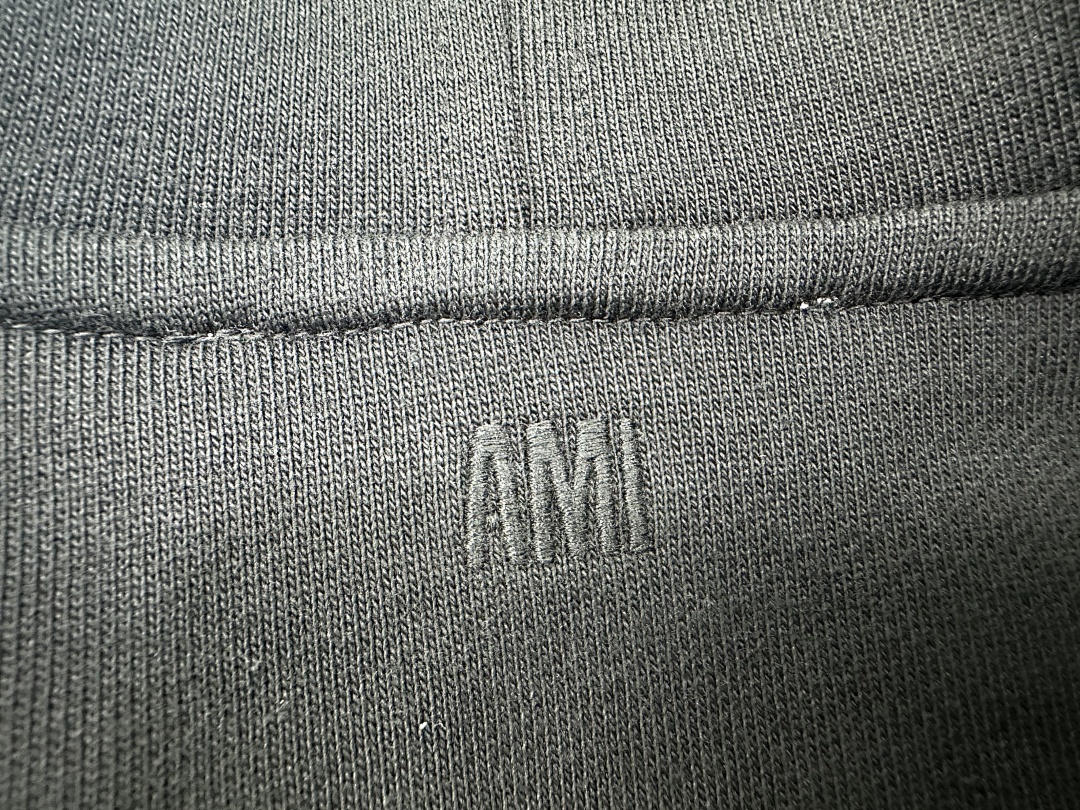 Unbranded 2025 White Badge Hoodie - Image 24