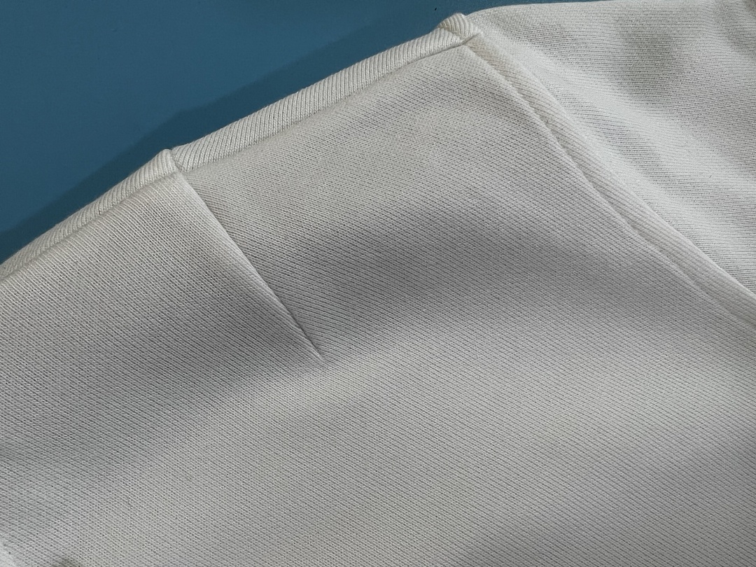 Unbranded Small Label - Image 30