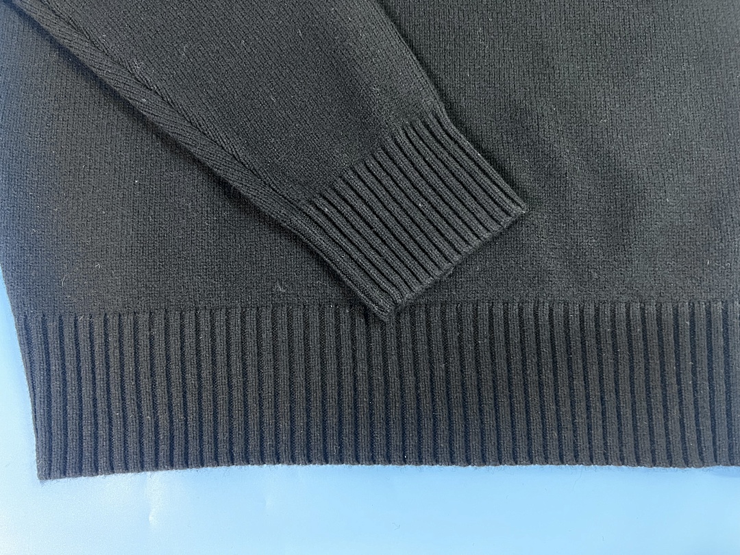 Unbranded High Collar White Big Label Fleece - Image 19
