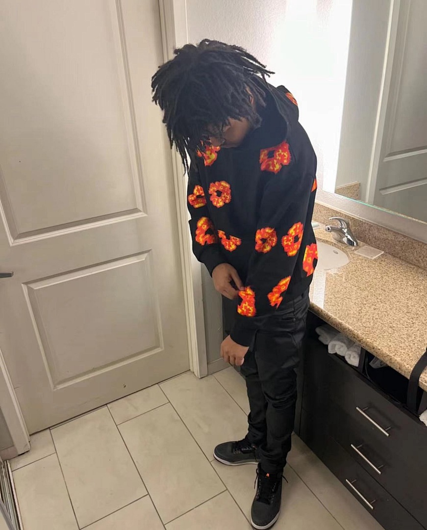 Unbranded ¥298 Denim Tears X Offset Wreath Hoodie - Image 3