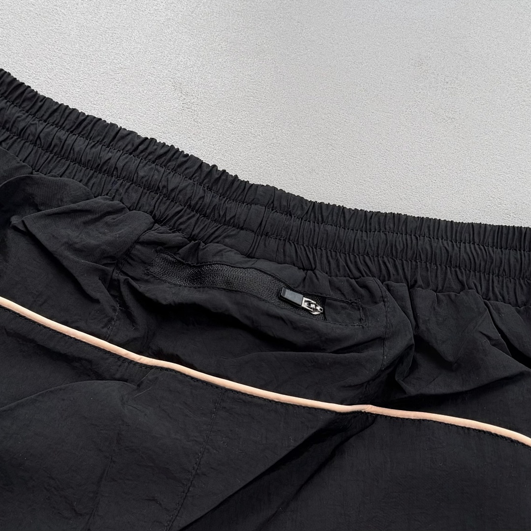 Syna World ¥320 SYNA TRACKSUIT-BLACK (BLACK ROSE) - Image 21