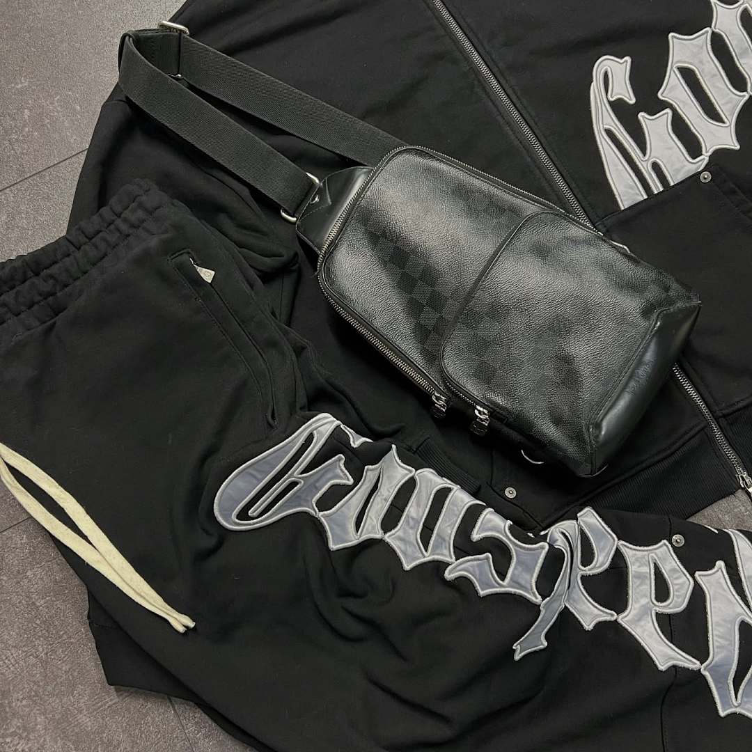Godspeed ¥298 OG LOGO SWEATSUIT V2 Godspeed (Black/Silver Satin) - Image 7