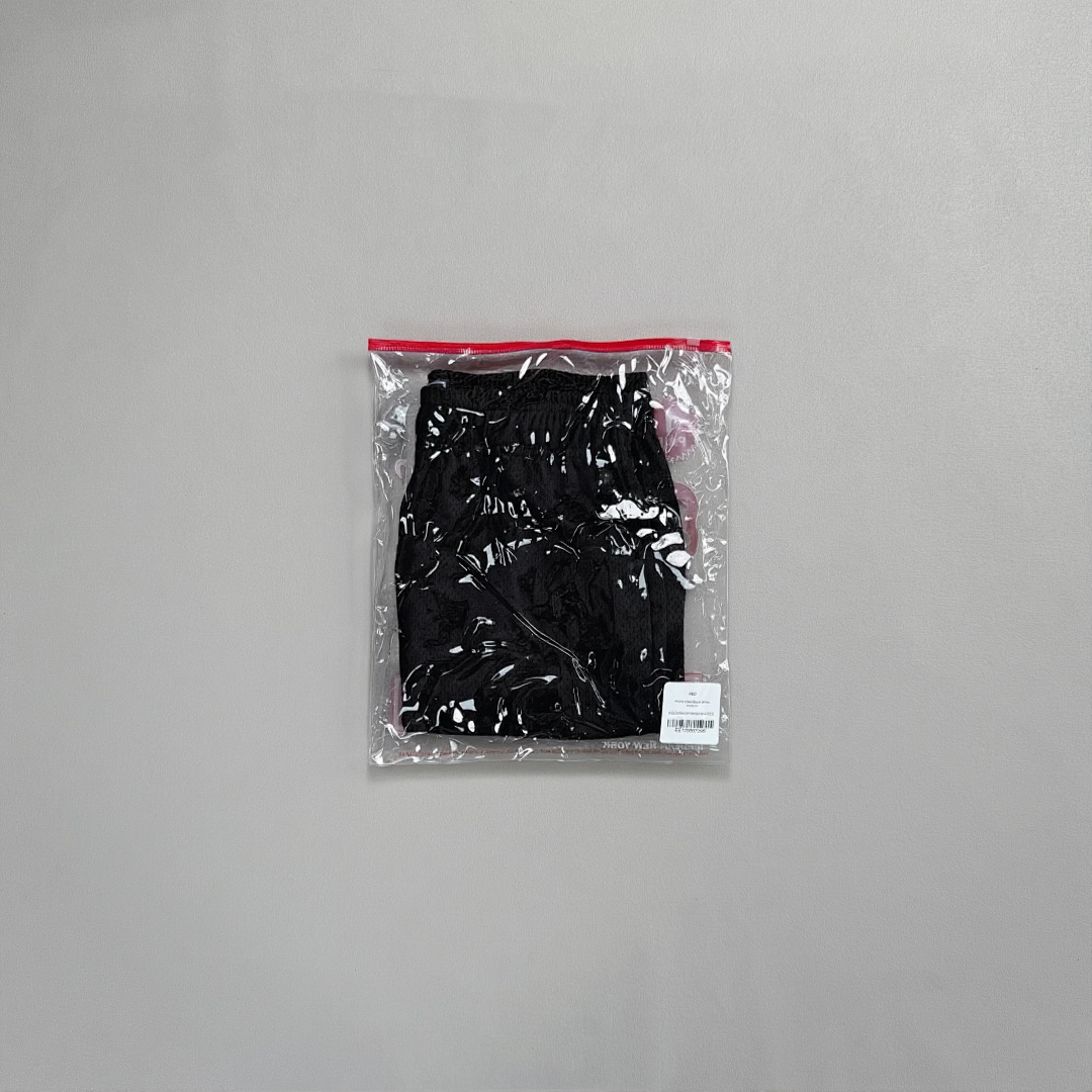 Eric Emanuel ¥98 Eric Emanuel EE Basic Short Black/Black (SS25) - Image 11