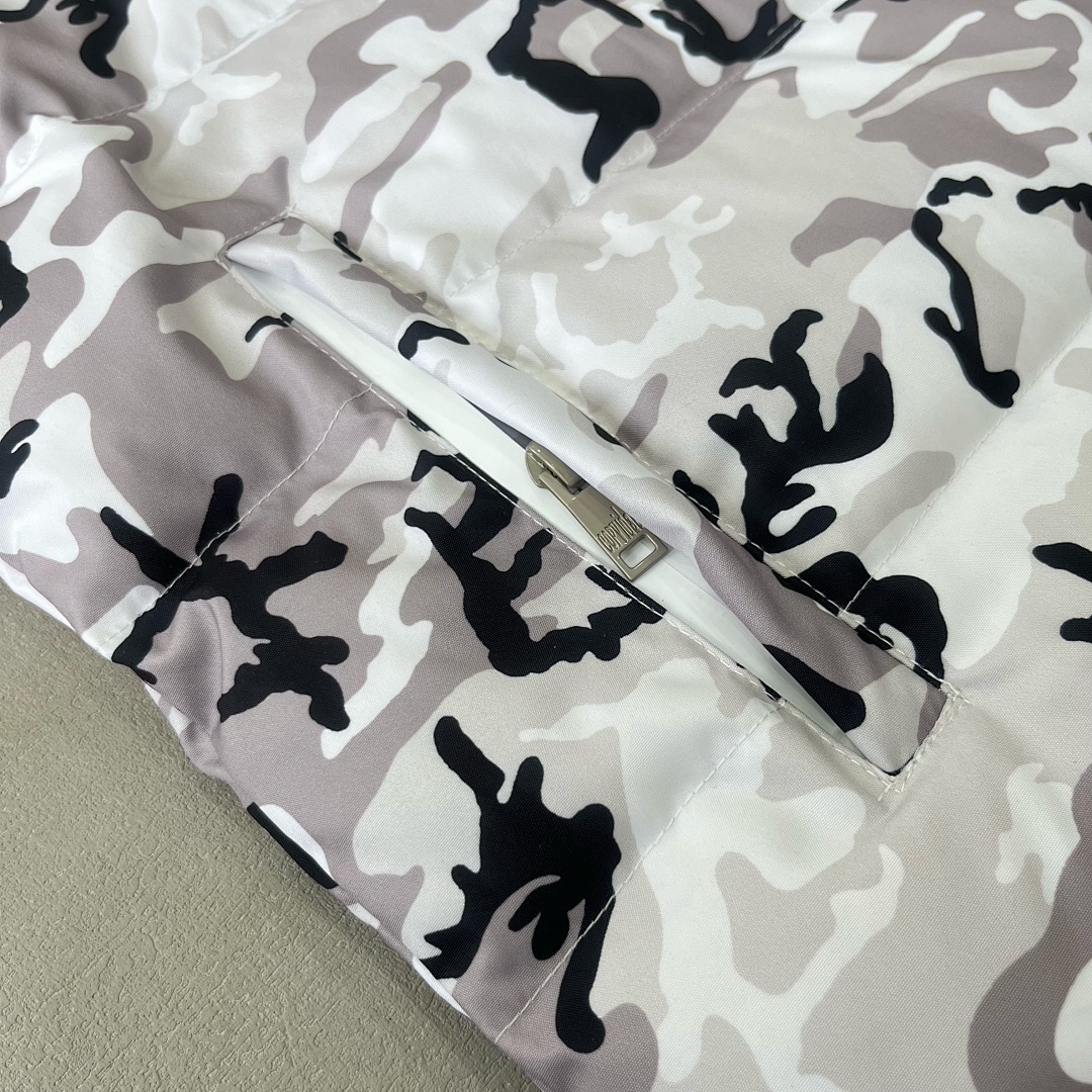 Gallery Dept ¥488 Corvidae SNOW (CAMO PUFFER) - Image 13