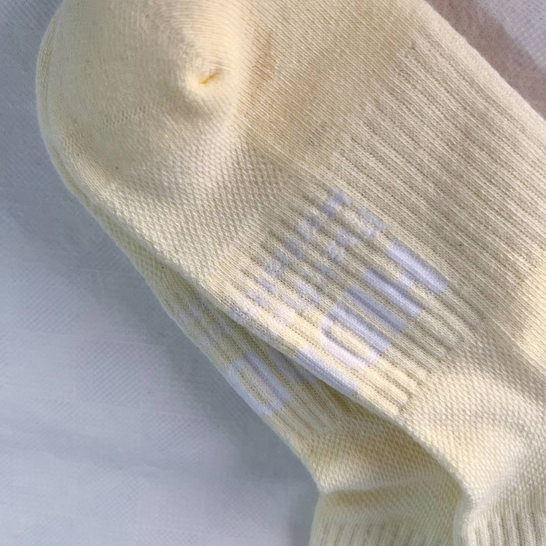 Accessiories Hidden Ny Socks Egg Yellow Towel - Image 9
