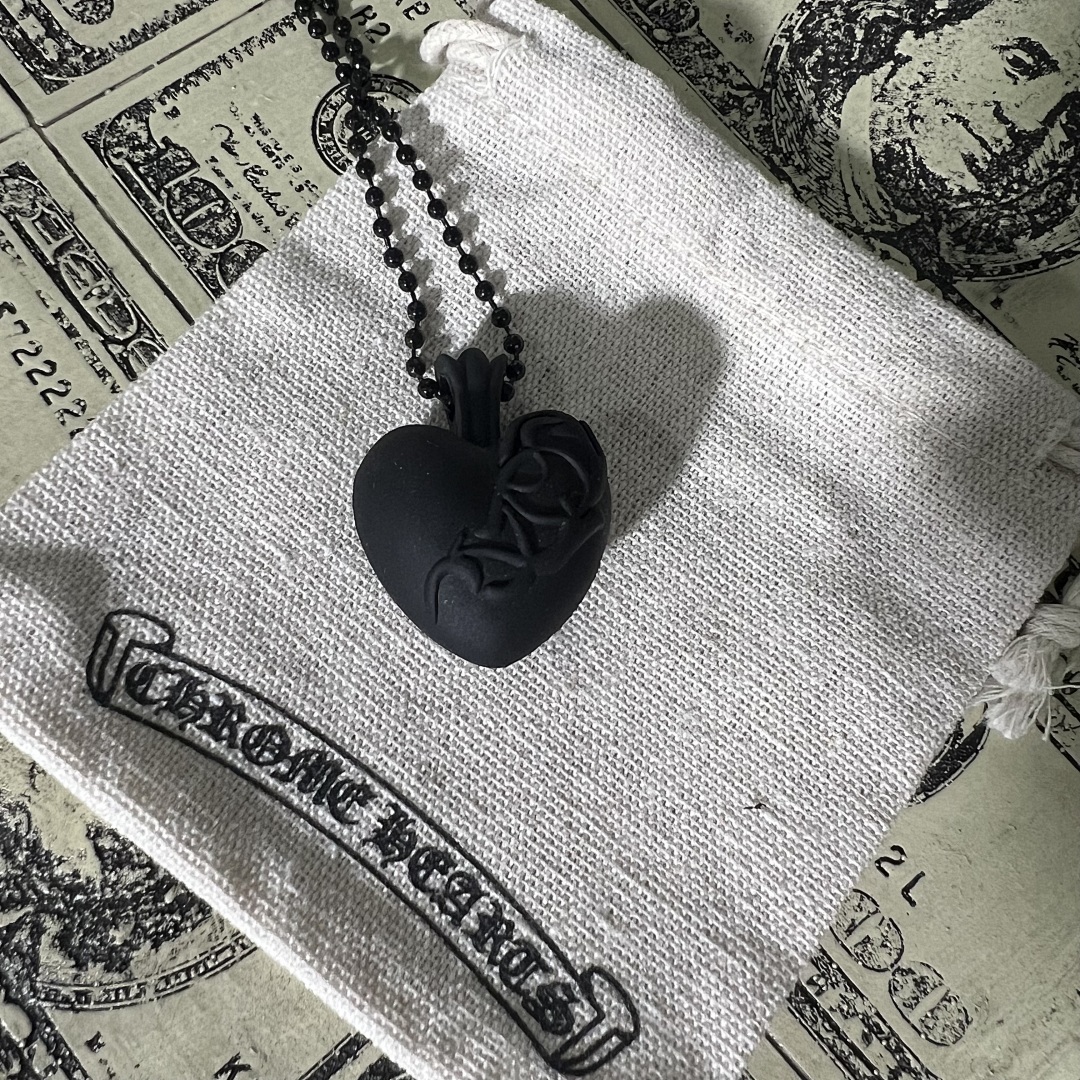 Chanel CHROME HEARTS Necklace - Image 3