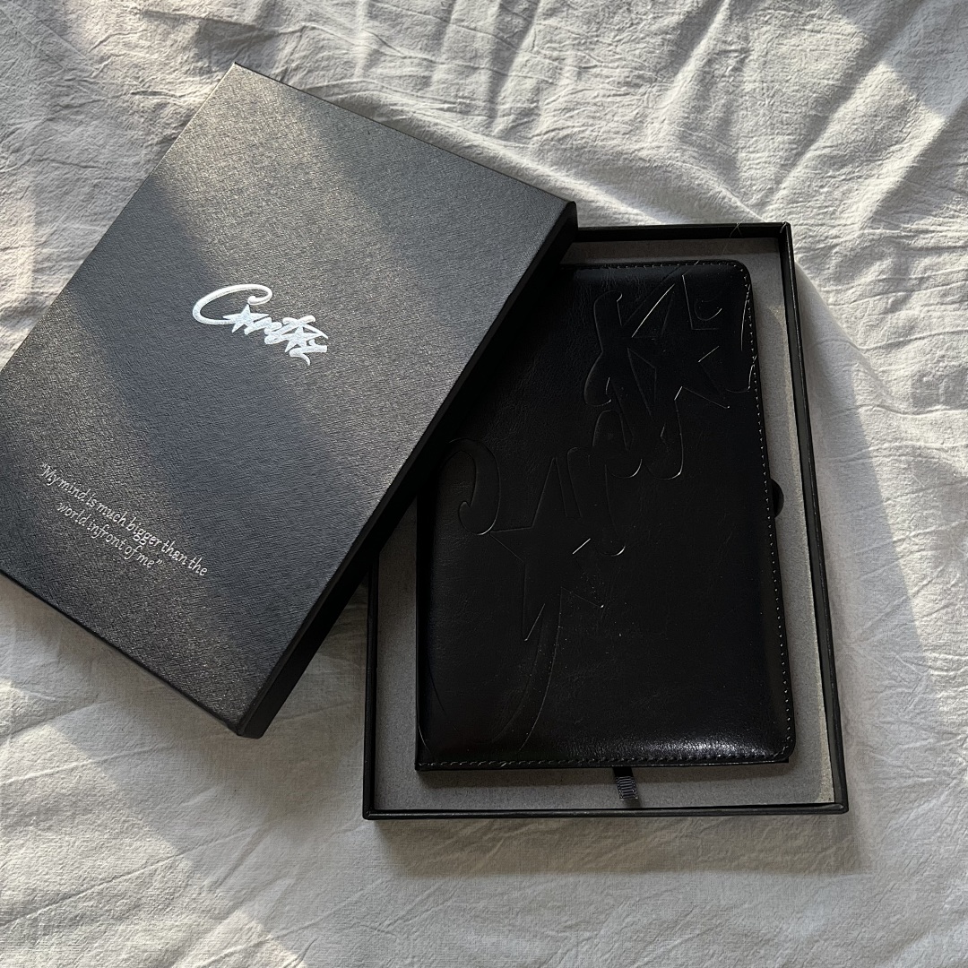 bag/homeware/accessories CO ALLTSTAR NOTEBOOK (With Box)
