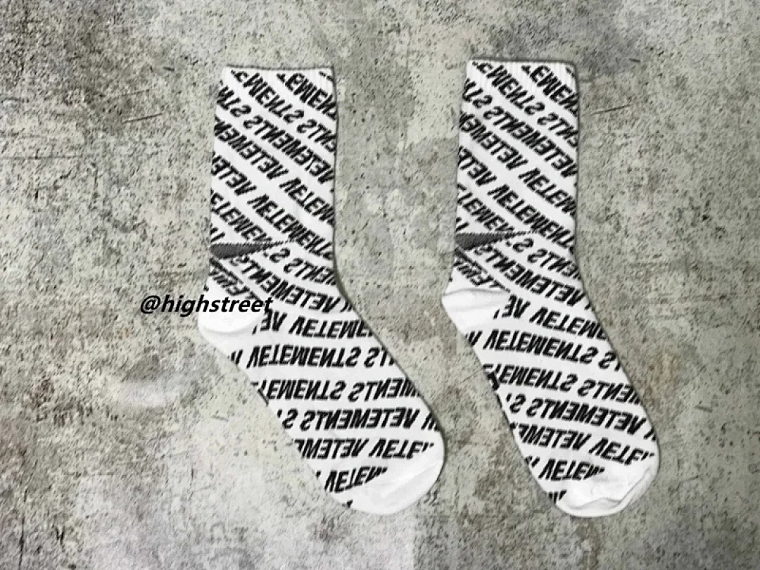 Accessiories 1:1 Vetements All Logo Socks - Image 18