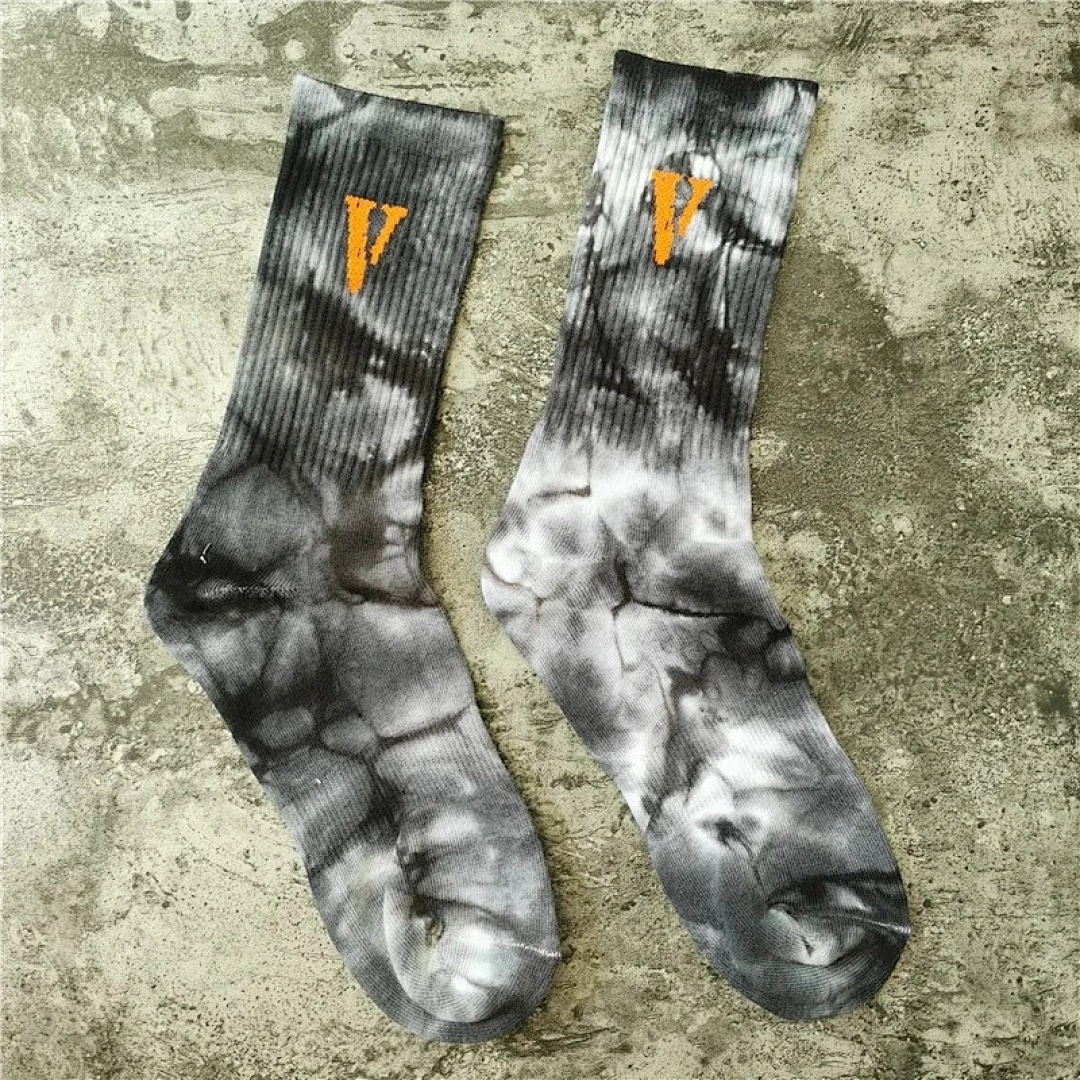 On Running Tie Dye Vlone Limited Exclusive - Image 2