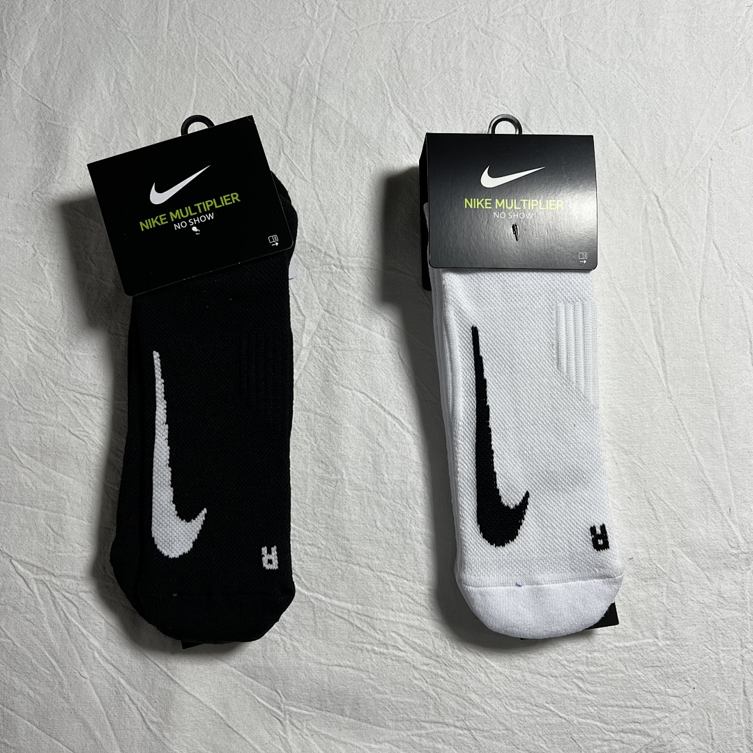 Accessiories 2 Paris Set Quick Dry Sport Socks - Image 4