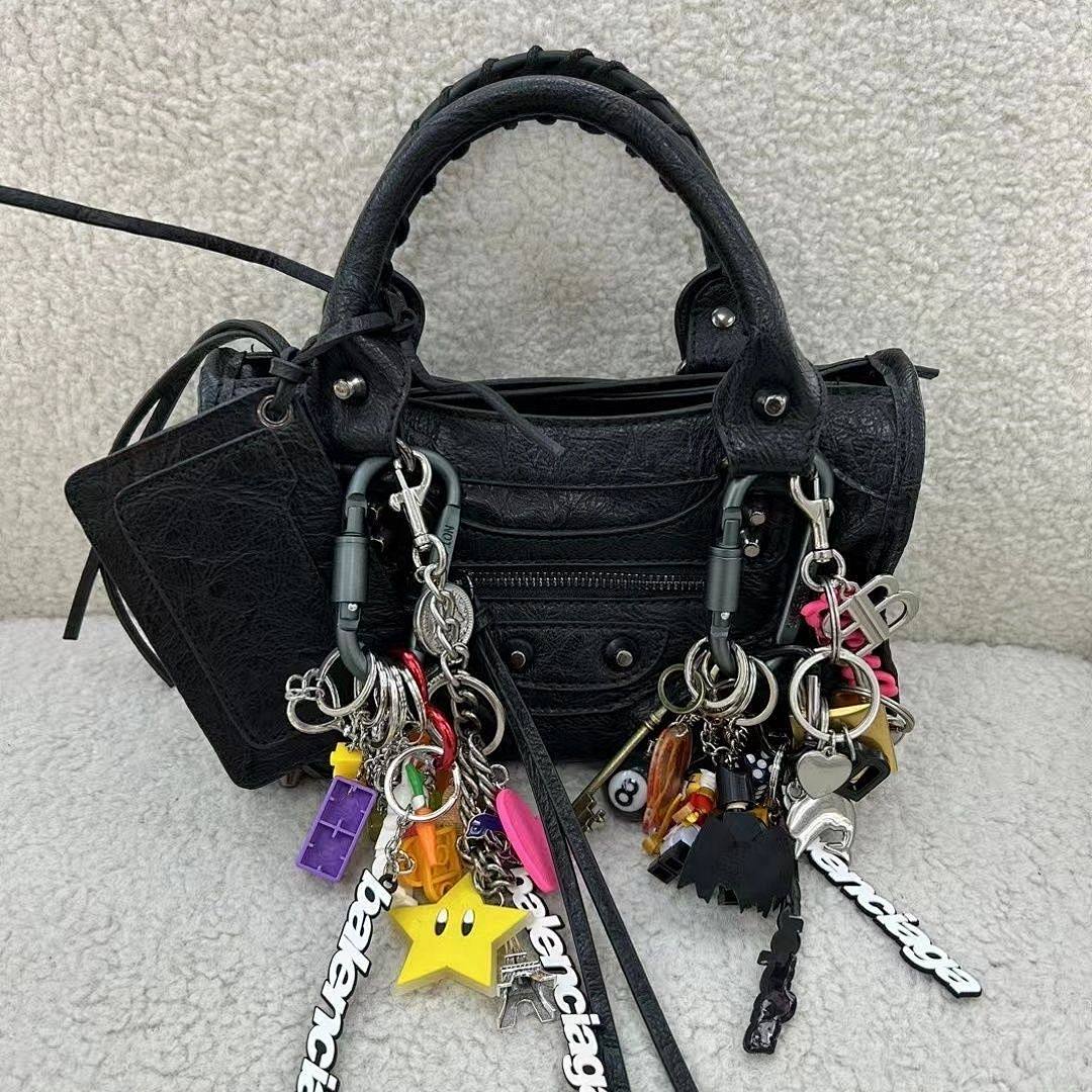 Chanel Bb Kenchain - Image 27