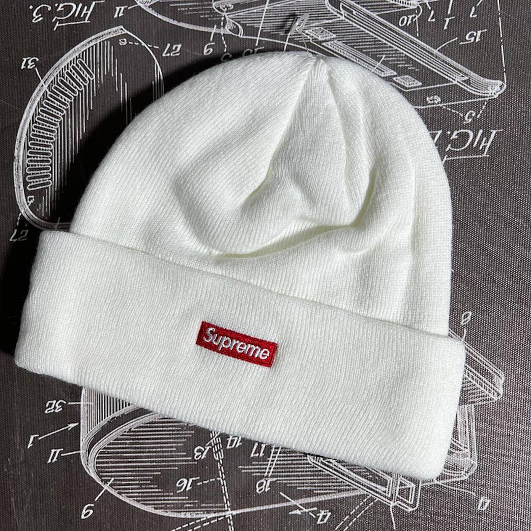 Hats SUPREME Beanie S Snow - Image 4