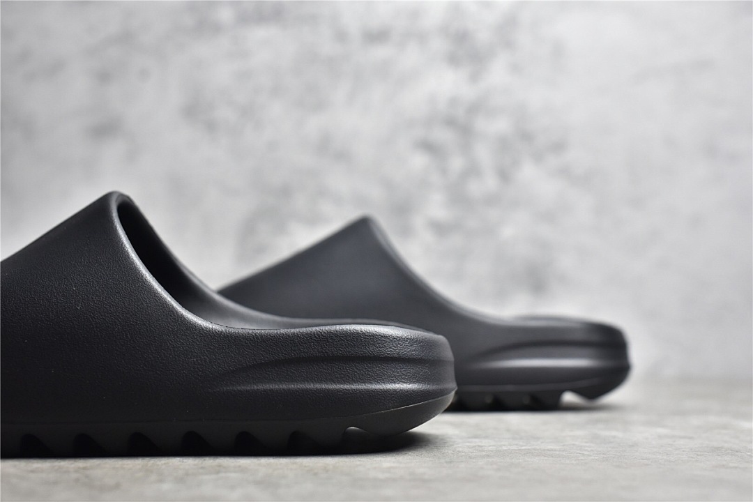 Christian Louboutin Yeezy Slipper (Black) - Image 4