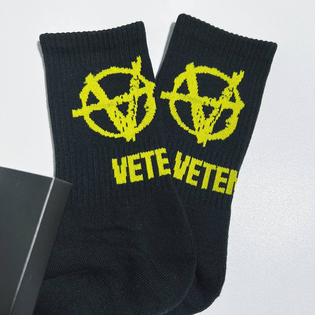 Accessiories VETEMENTS TOWEL SOCKS Black Yellow Reverse A 1:1