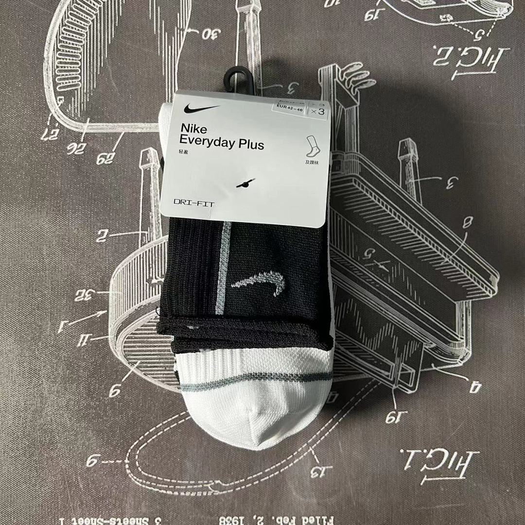 Accessiories NEW Quick Dry Sport Socks 3 Pairs