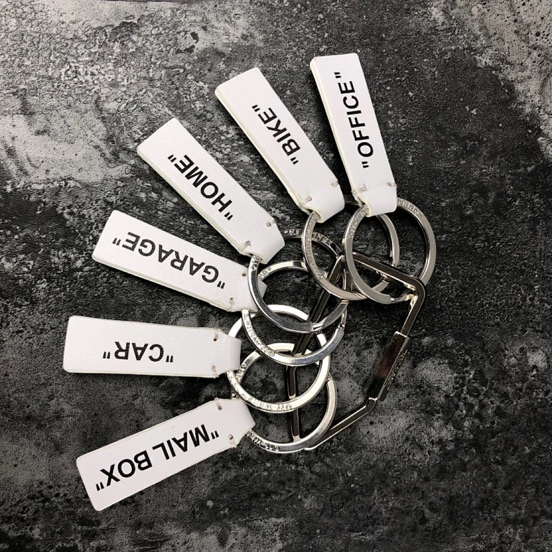 Chanel OFF White Label Keyring - Image 10