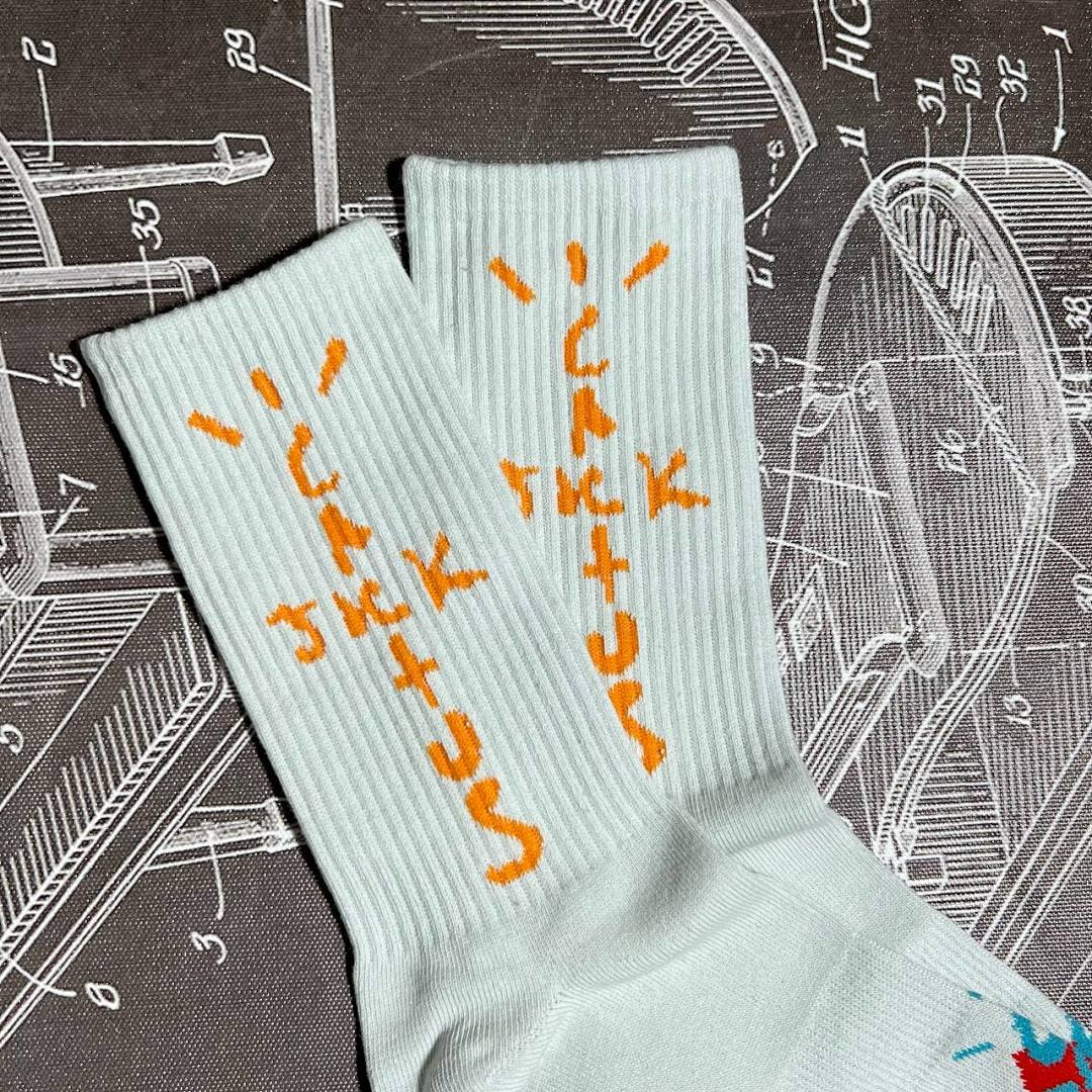Accessiories Travis Scott Socks (Red Triple) - Image 5