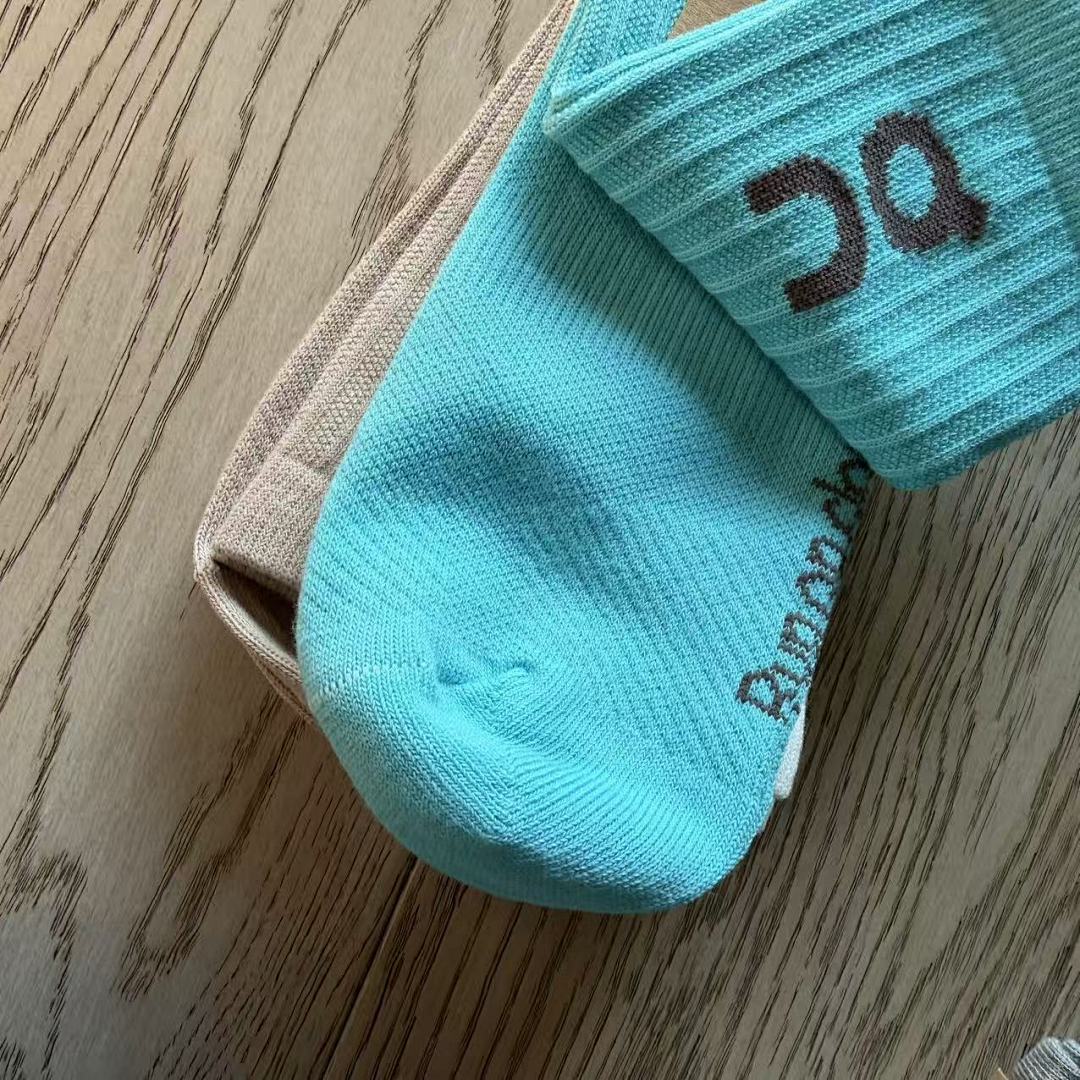 UGG ON Socks SOCK 3 Pacs A Set - Image 12