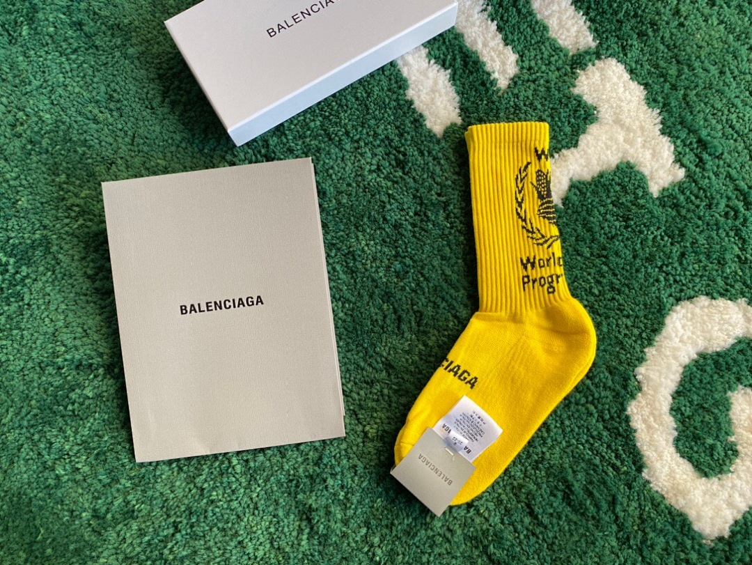 Accessiories WFP Color Towel Socks - Image 4