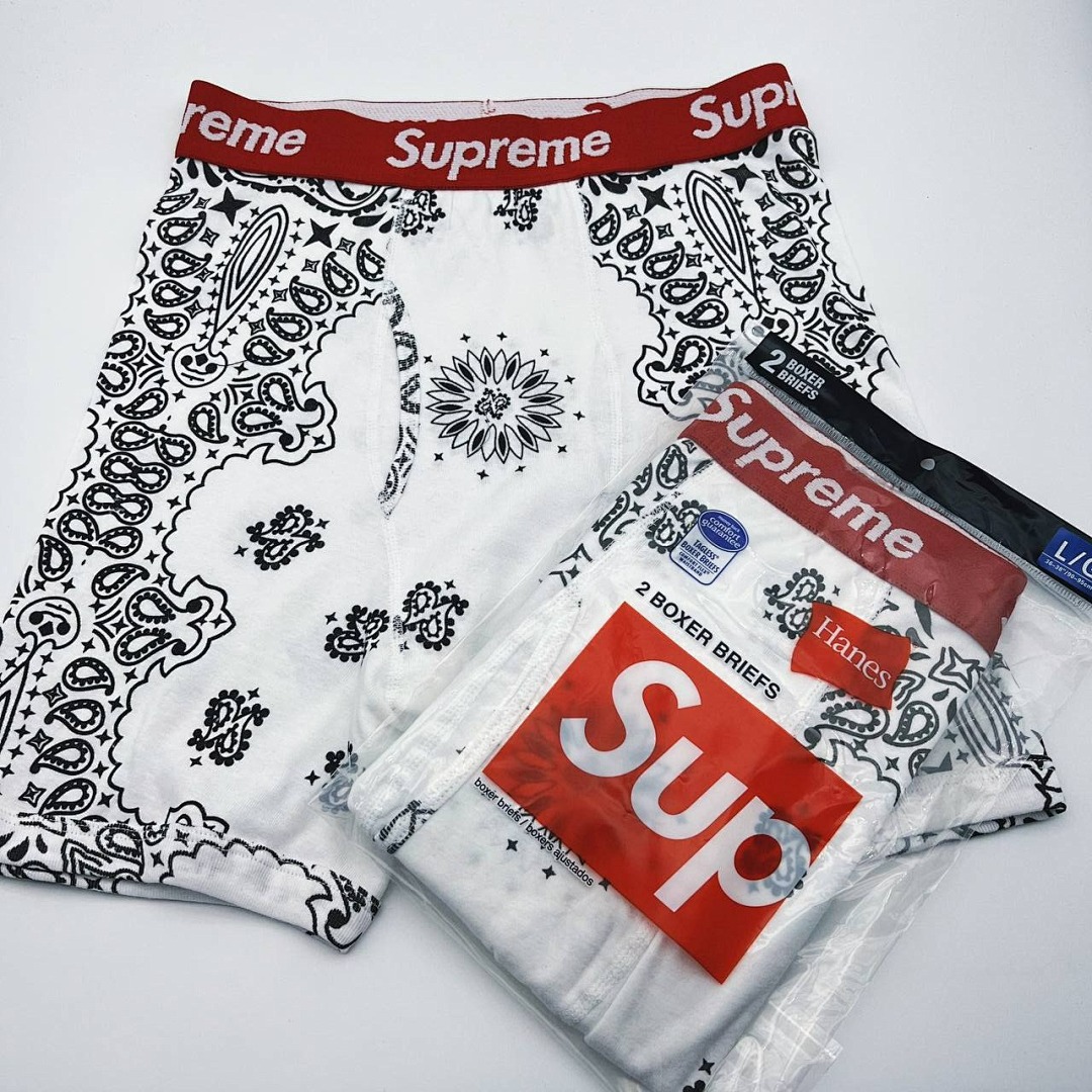 Chanel SU* Hanes Boxer Briefs Fruit Floral Triple (Black/Red/White) - Image 3