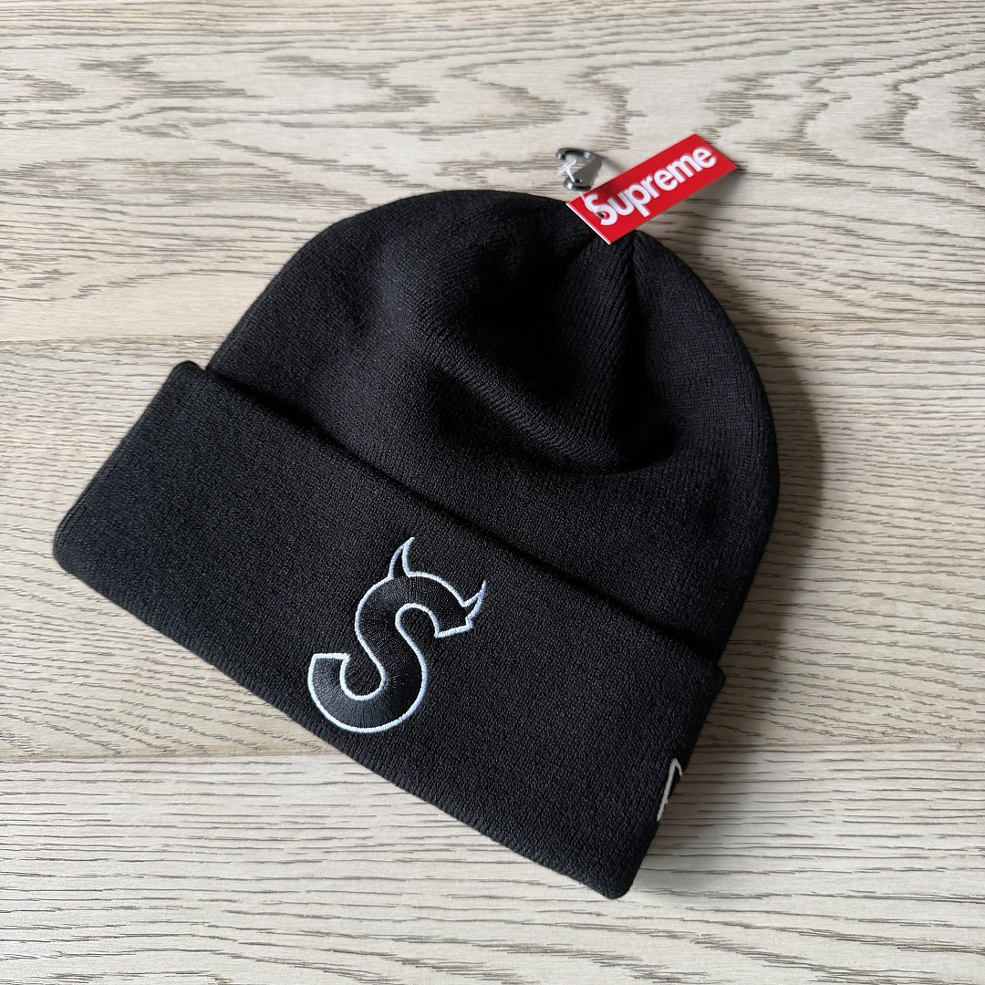 Hats SU “S" Beanie - Image 13