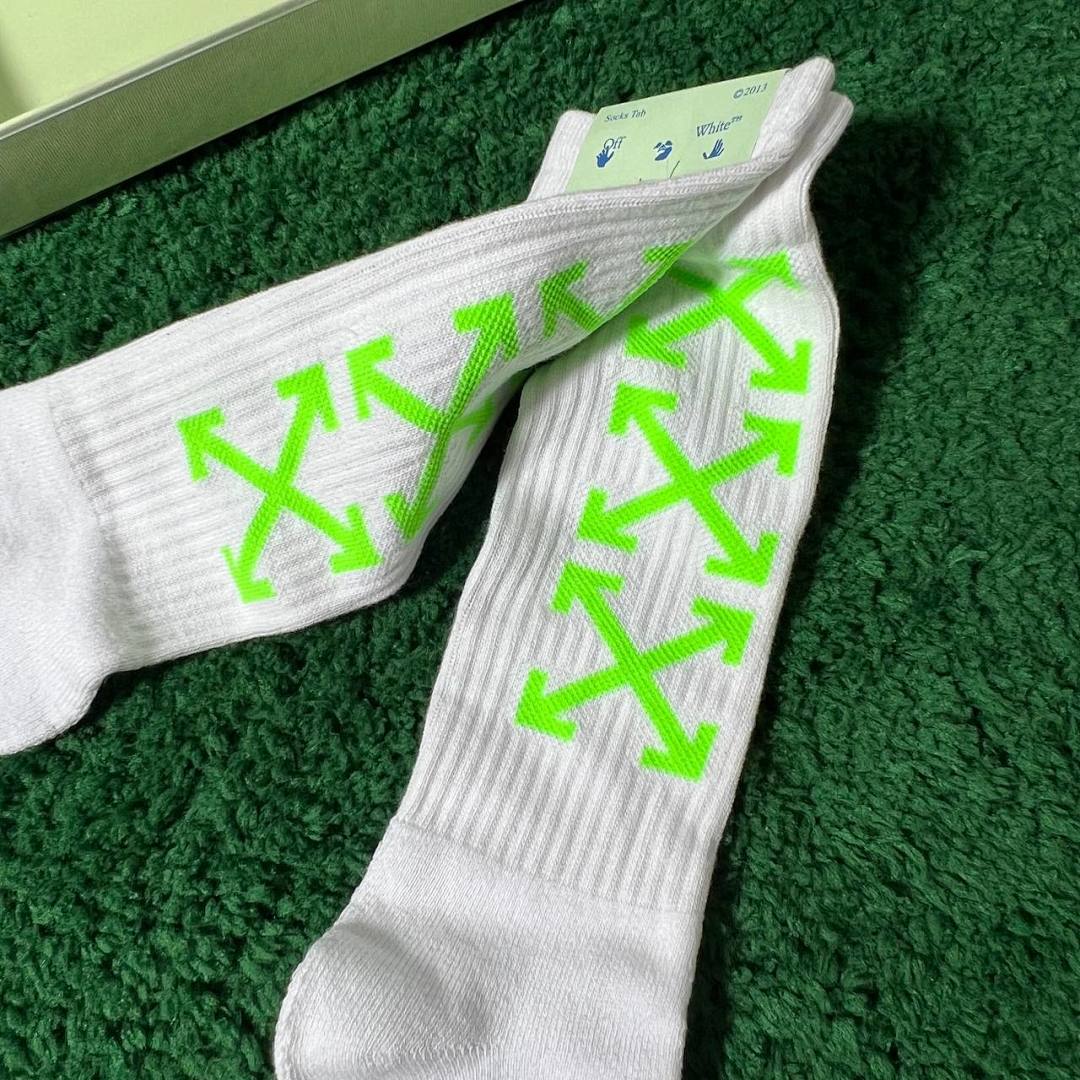 Accessiories OFF WHITE HAPPY THE BUNNY GRAPHIC SOCKS 1:1 With Box And Sticker - Image 7