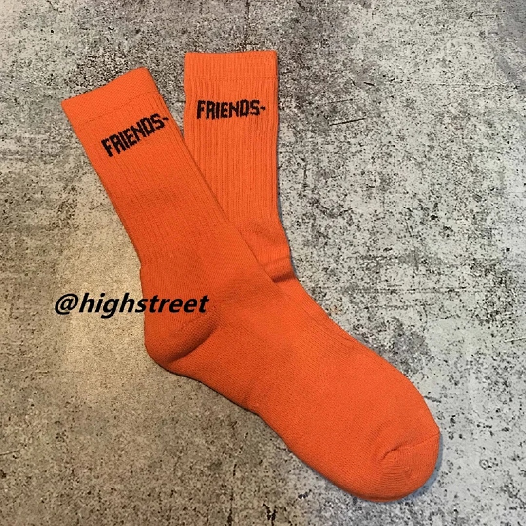 On Running Vlone Friends Soocks - Image 2